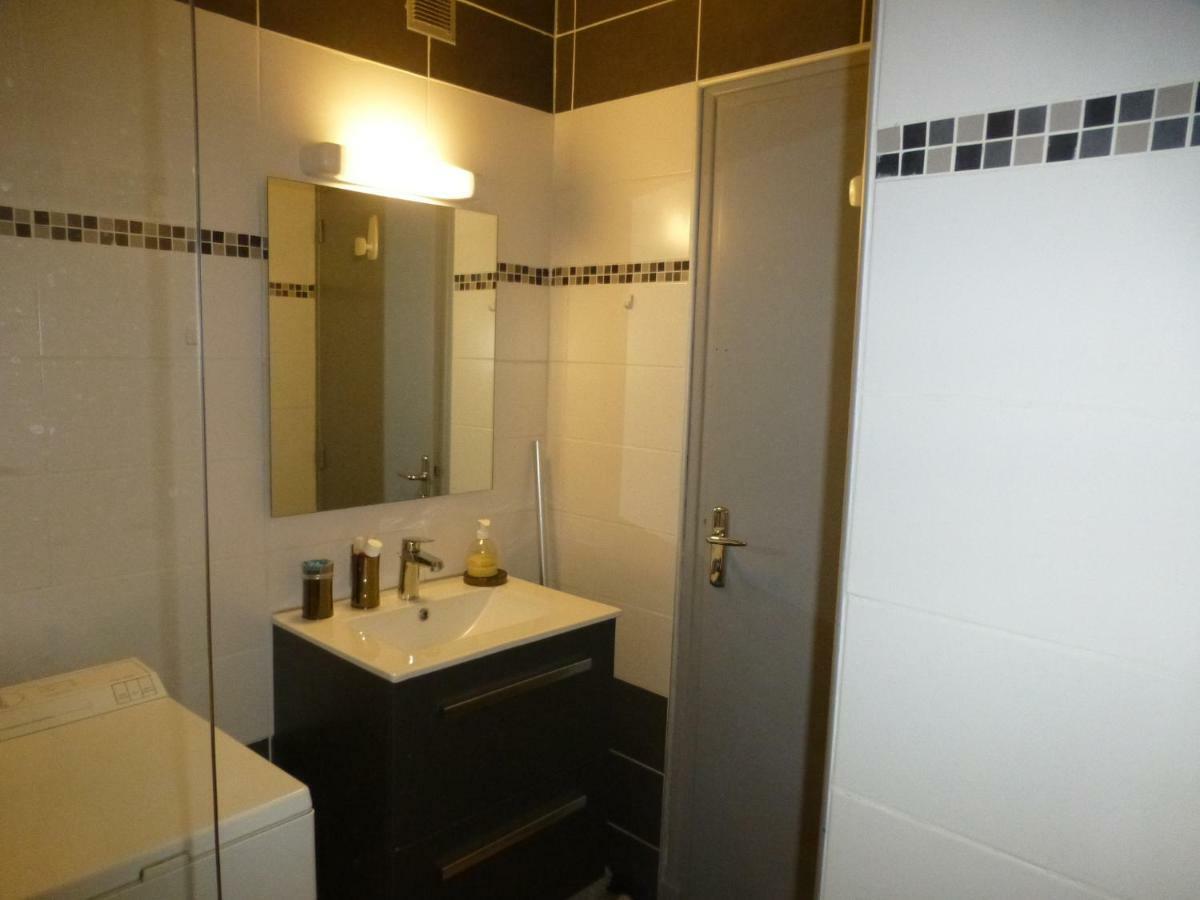 Royal 513 Apartment บรีดเดอ-เล-แบ็ง ภายนอก รูปภาพ